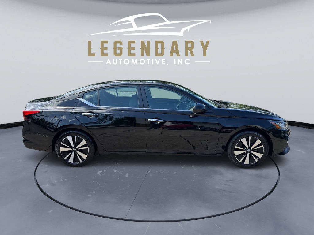 2021 Nissan Altima SV photo 4