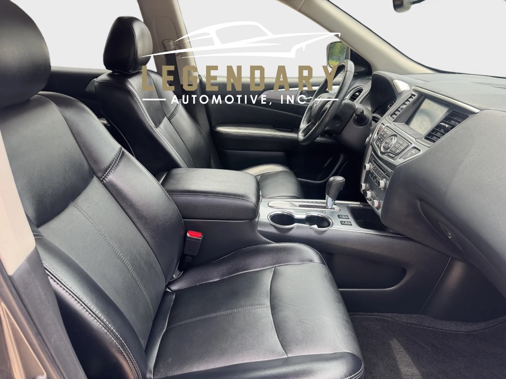 2020 Nissan Pathfinder SL photo 10