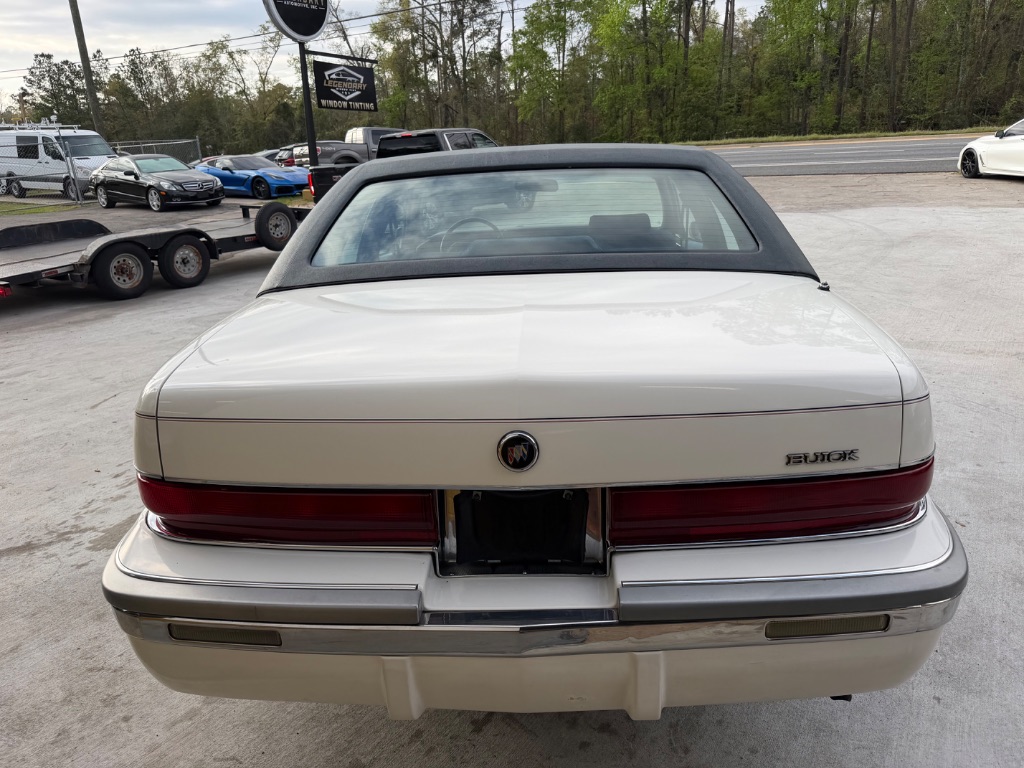 1993 Buick Roadmaster - Photo 6