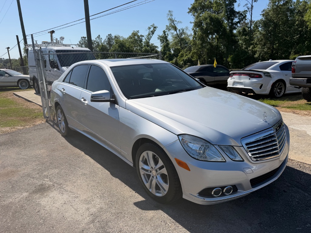2011 Mercedes-Benz E-Class's photo