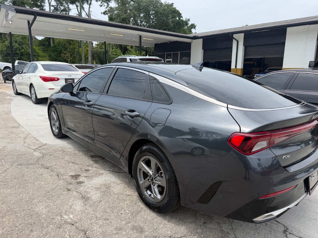 2022 Kia K5 LXS - Photo 14